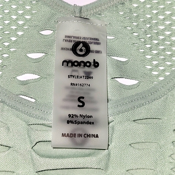 NEW 3 Mono B Sports Bras - Picture 5 of 5